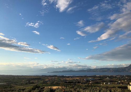 Cozy Maisonette With Unique Views In Ancient Corinth