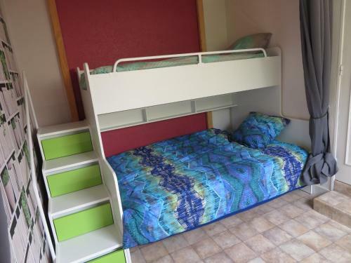 G�te La Pierre Qui Tourne