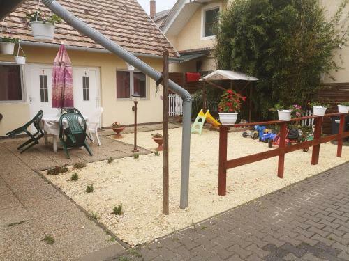 Cserke Gy�ngye Apartman