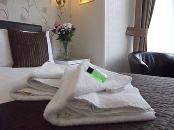 Hostal Holmlea Guest House