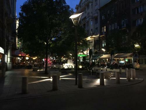 Apartment Near Opera In Dowtown Budapest