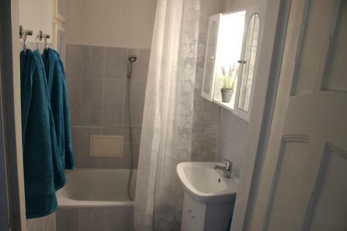 Little Hungary Apartment