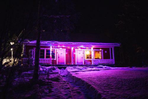 North Story Cottages Near Ruka
