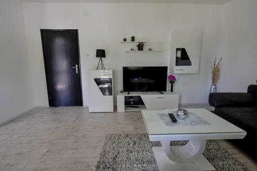 Apartman Dora