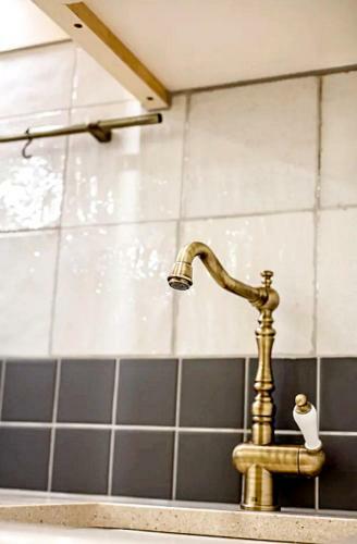 Majestic Old Town Apartment