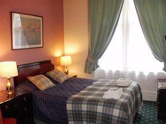 Hostal Manor Park Guest House