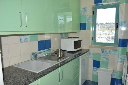 Beatiful Apartment In Albufeira Marina