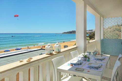 Villa Casa P� Na Areia- Unique Spot- Beach Front