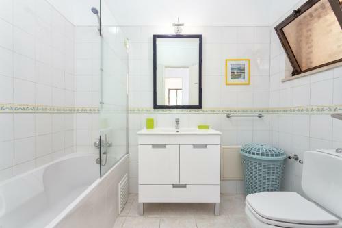 Apartamento Fresh Sunny Flat With Pool & Terrace By Host Wise