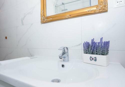 Villa Holiday Home Stri?nja W/ Sea View