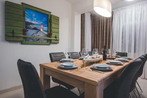 Villa Holiday Home Stri?nja W/ Sea View