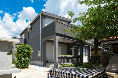 Villa Holiday Home Stri?nja W/ Sea View