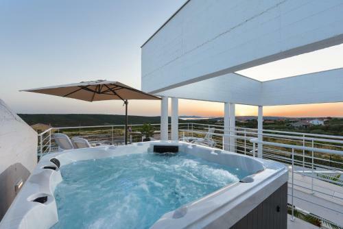 Beautiful Villa Dante Debeljak