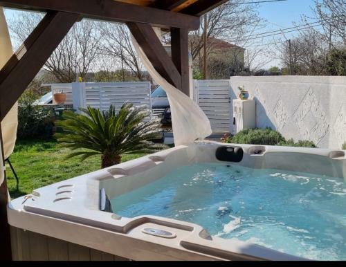 Villa Moki's Debi