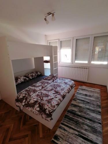 Apartamento Bajina Basta / Ma?ta