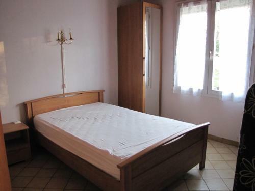 Maison Angles , 4 Pi�ces, 6 Personnes - Fr-1-357-273