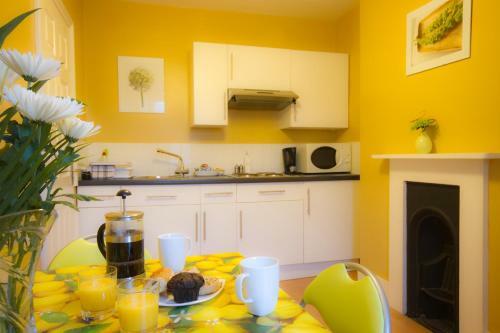 Hostal The Guesthouse East