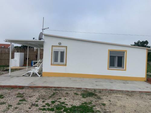 Casinha Em Frente � Lagoa