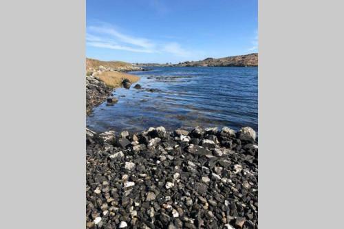 Spacious Seaside Apartment 3km From Clifden