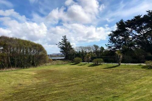 Spacious Seaside Apartment 3km From Clifden