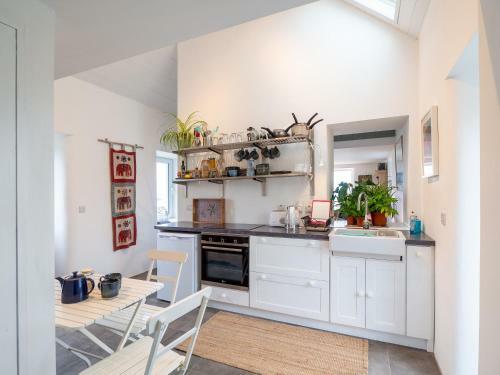 Shore Cottage, Errislannan
