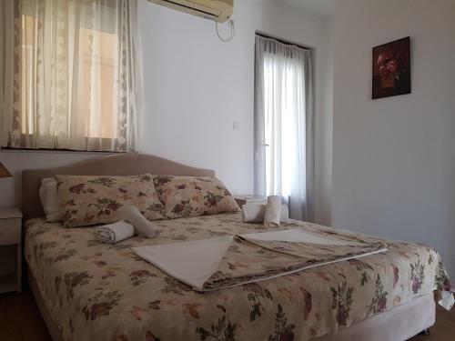 Budva Sea View Apartment 1