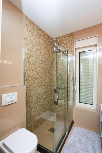 Apartment Status 5