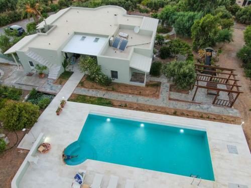 New - Villa Manika - 3br 3ba Pool