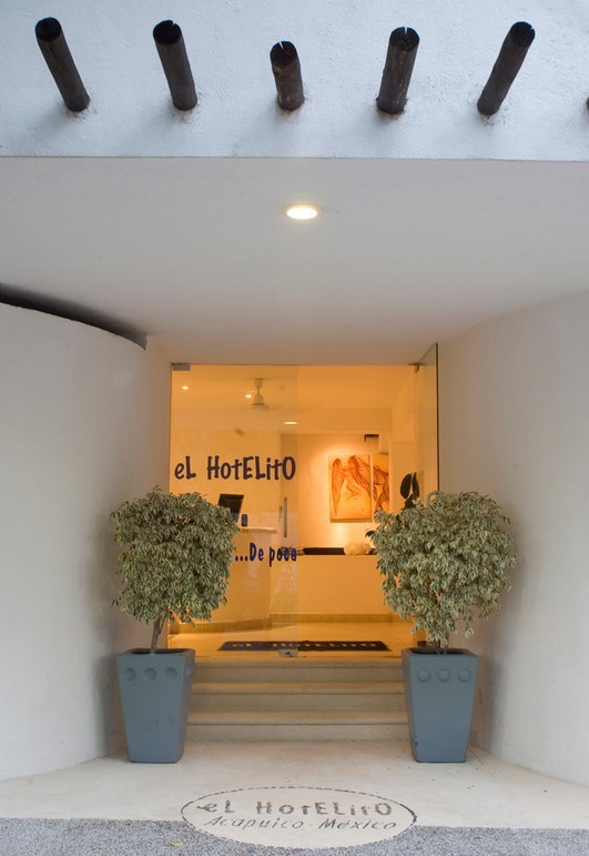 El Hotelito
