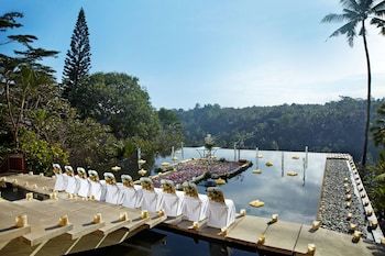 Hotel Kupu Kupu Barong Villas & Tree Spa