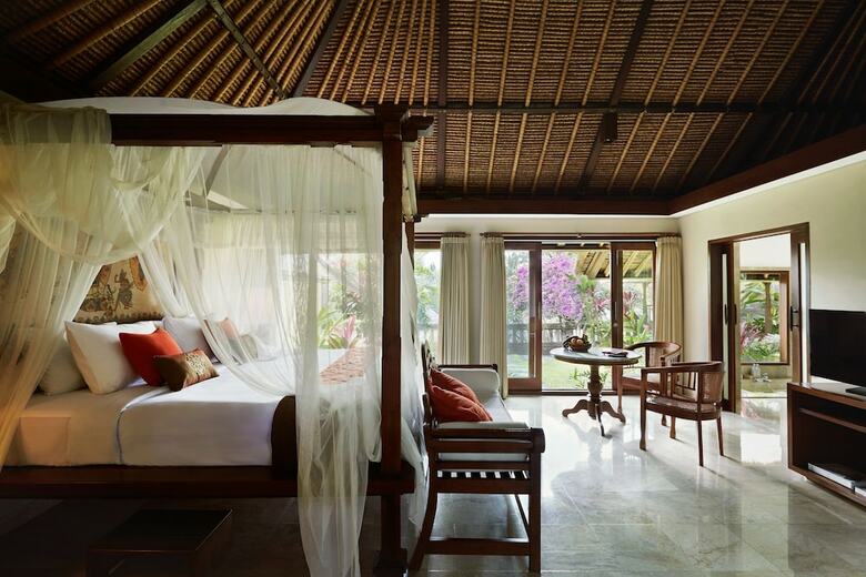 Hotel Kamandalu Resort & Spa