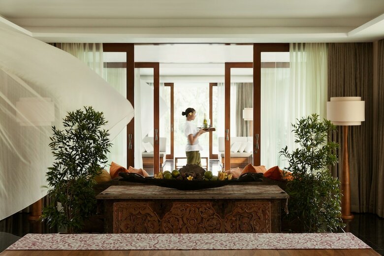 Hotel Kamandalu Resort & Spa