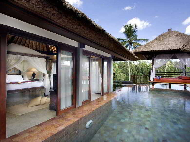 Hotel Kamandalu Resort & Spa