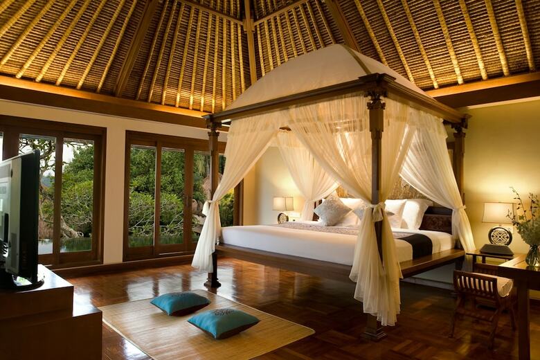 Hotel Kamandalu Resort & Spa