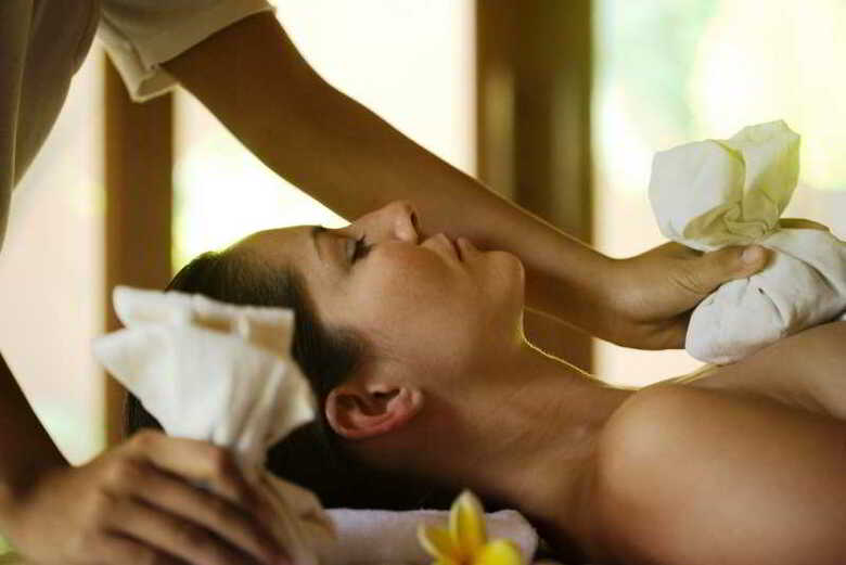 Hotel Kamandalu Resort & Spa