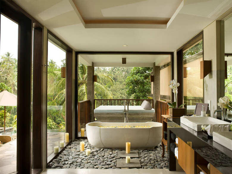 Hotel Kamandalu Resort & Spa