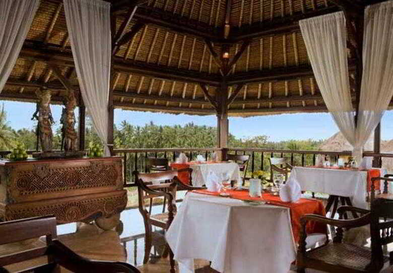 Hotel Kamandalu Resort & Spa