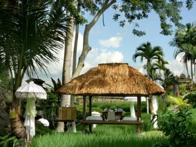 Hotel Kamandalu Resort & Spa