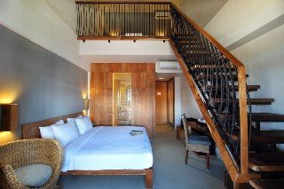 Hotel The Oasis Beach Benoa Bali