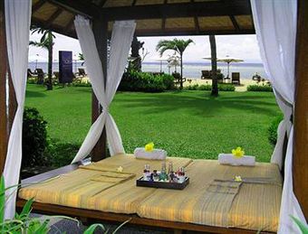 Hotel The Oasis Beach Benoa Bali