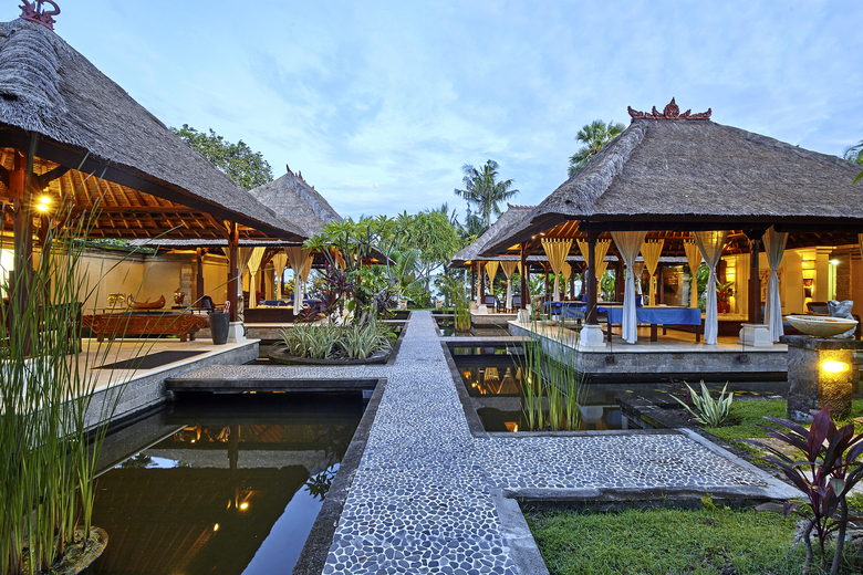 Hotel Puri Bagus Lovina
