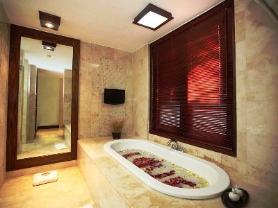 Hotel Rama Beach Resort And Villas
