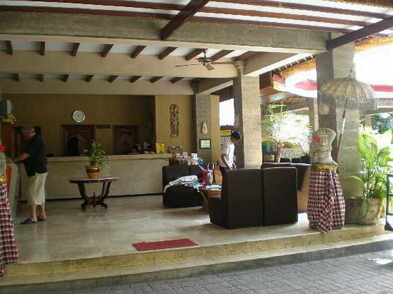 Hotel Aneka Beach Kuta