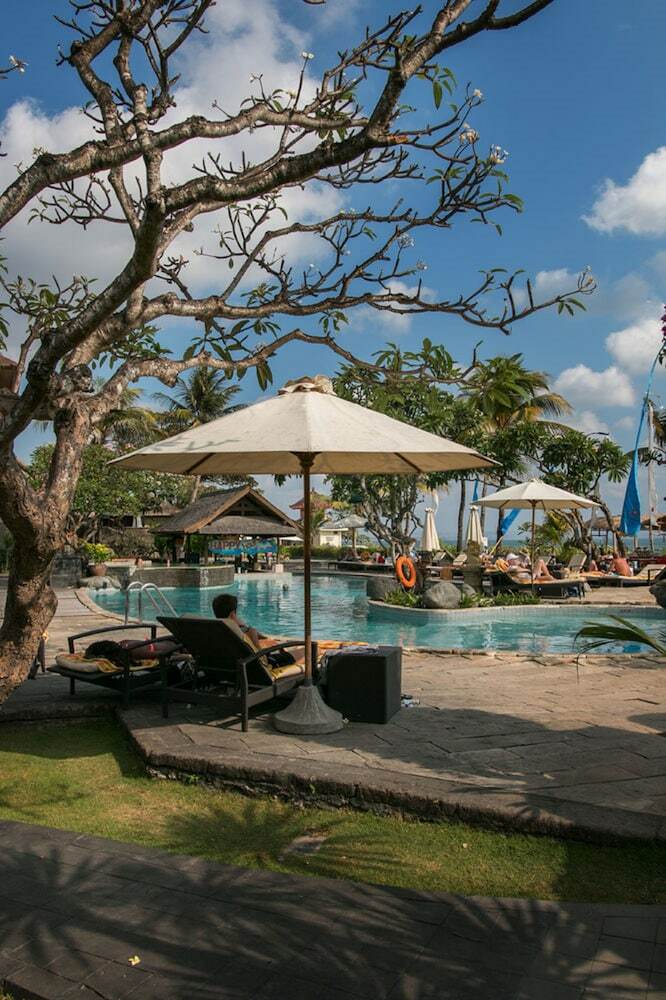 Hotel Grand Balisani Suites