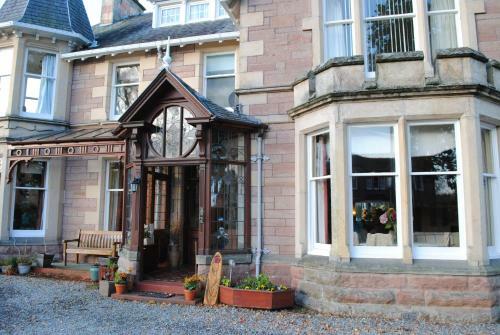 Hostal Chrialdon House