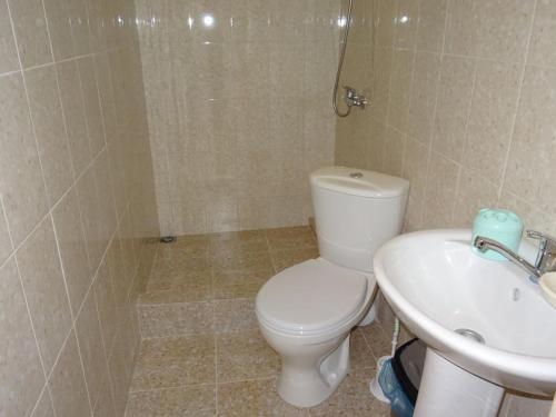 Hostal Narsou Guest House