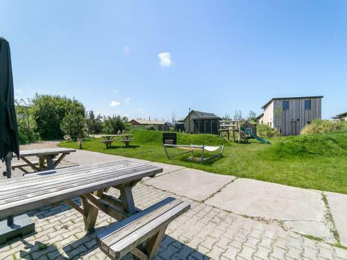 Quaint Bungalow In Callantsoog With Garden