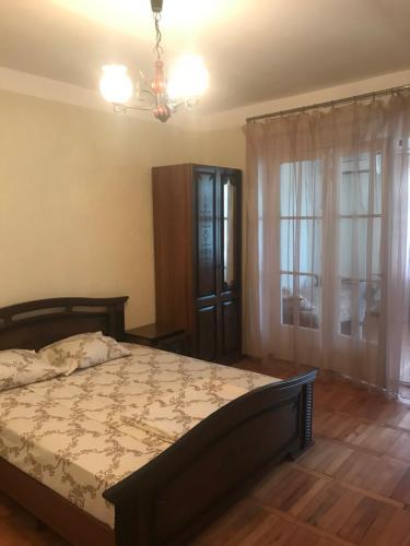 Apartment On Lakoba