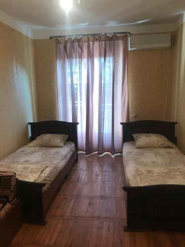 Apartment On Lakoba
