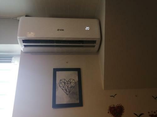 Apartman Red Wall